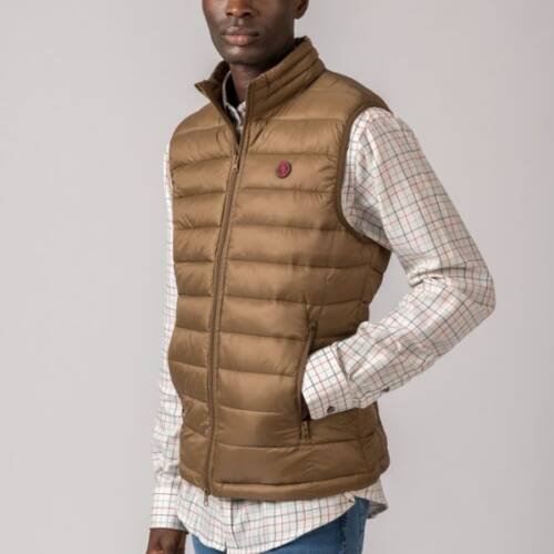 CHALECO DE HOMBRE MODELO LUGO CAMEL