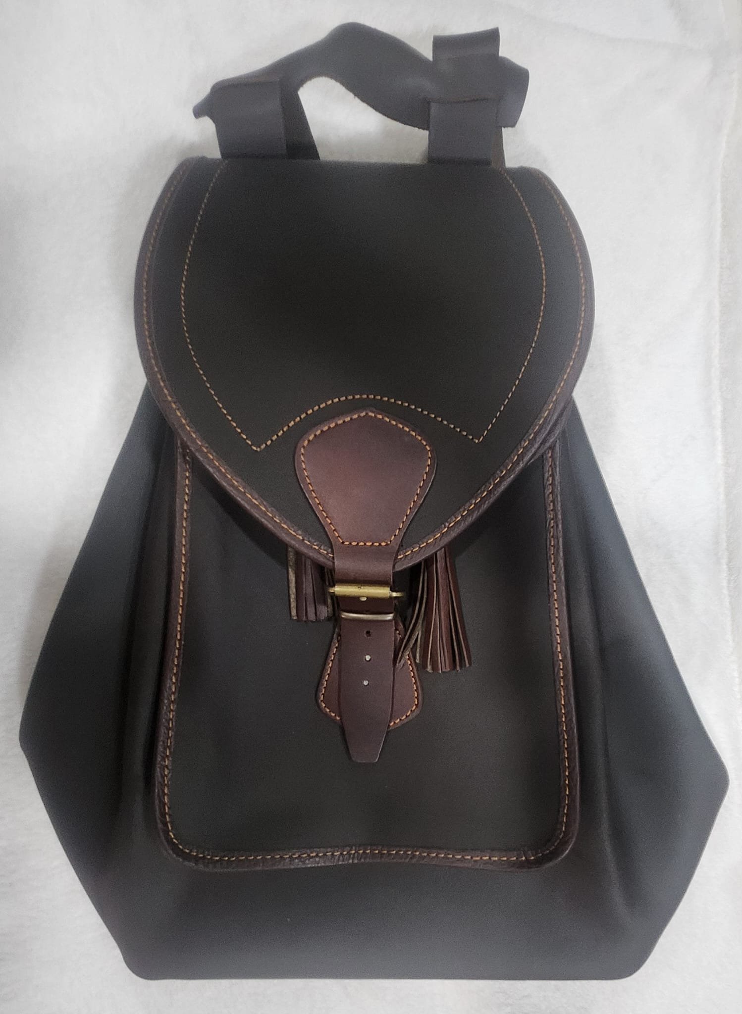 ZURRON DE CUERO Y SERRAJE